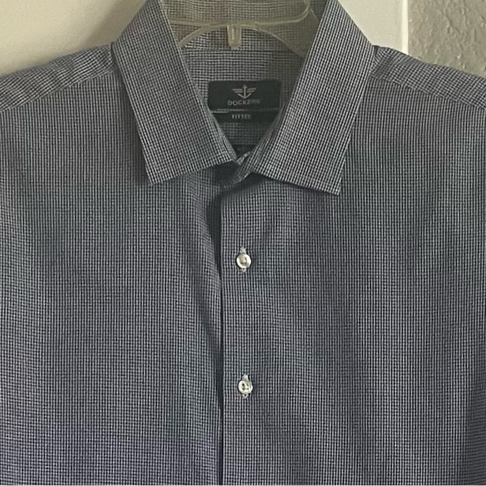 Dockers Men’s Blue Large Fitted Dress Shirt